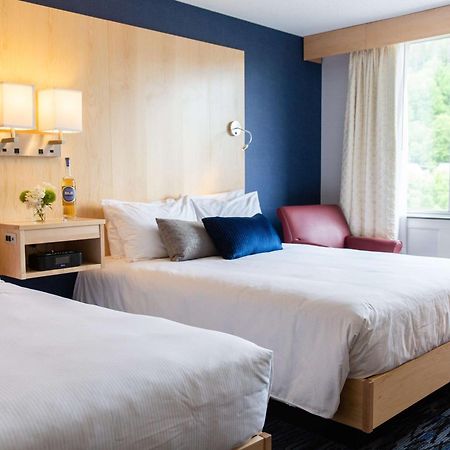 Capitol Plaza Hotel Montpelier Tapestry Collection By Hilton מראה חיצוני תמונה