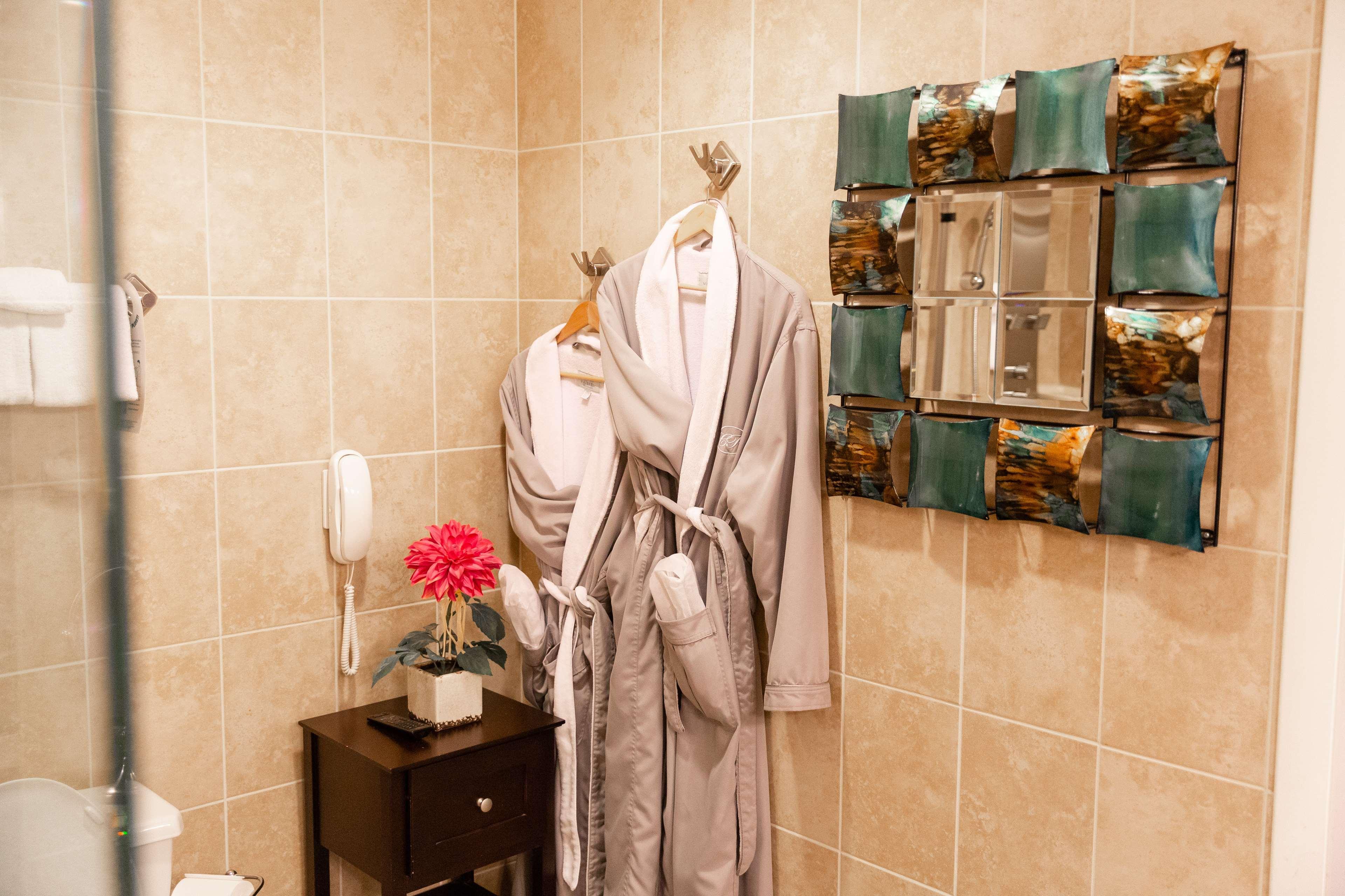 Capitol Plaza Hotel Montpelier Tapestry Collection By Hilton מראה חיצוני תמונה
