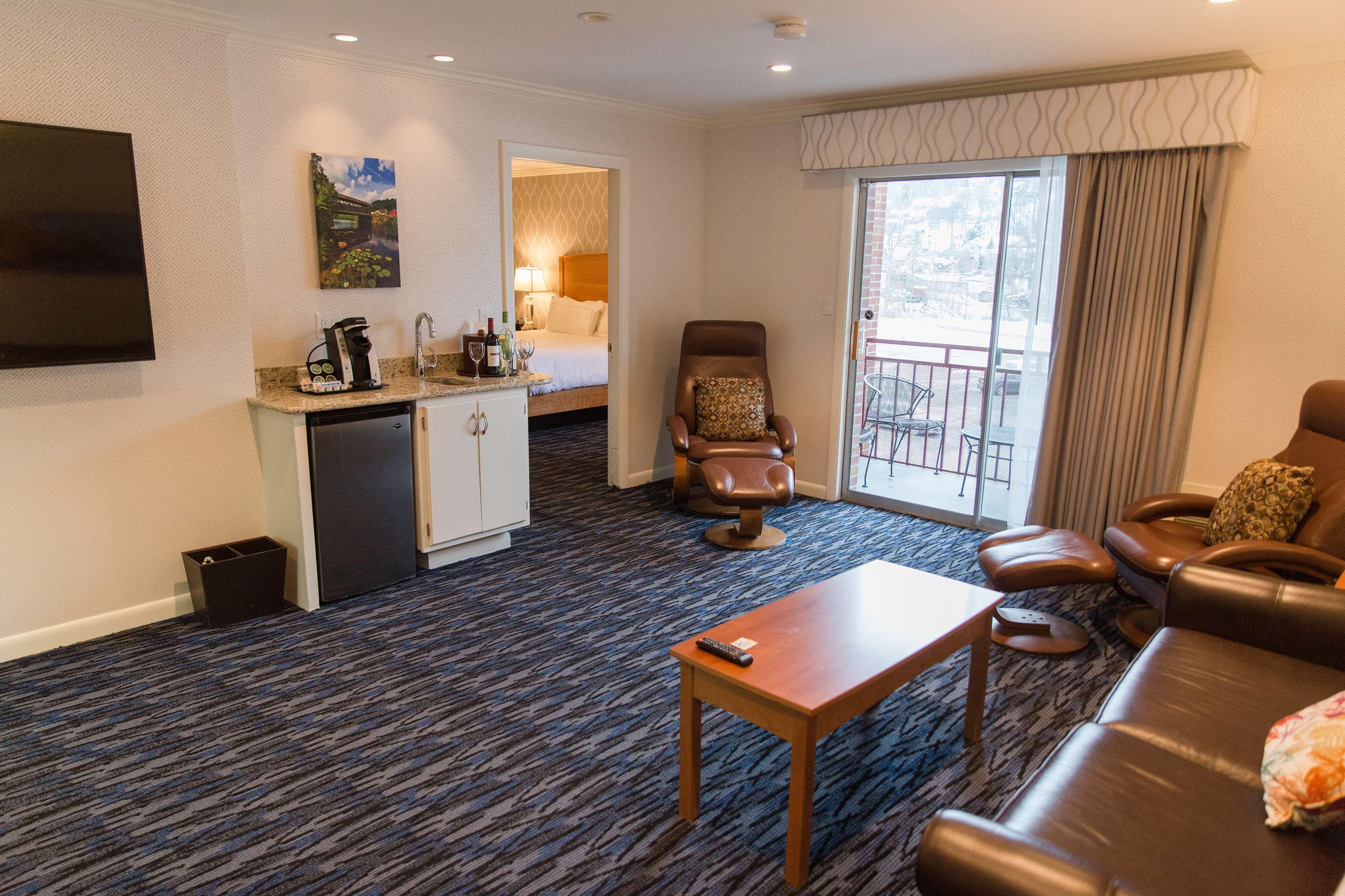 Capitol Plaza Hotel Montpelier Tapestry Collection By Hilton מראה חיצוני תמונה