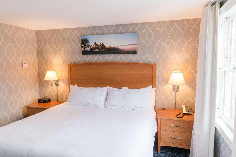 Capitol Plaza Hotel Montpelier Tapestry Collection By Hilton מראה חיצוני תמונה