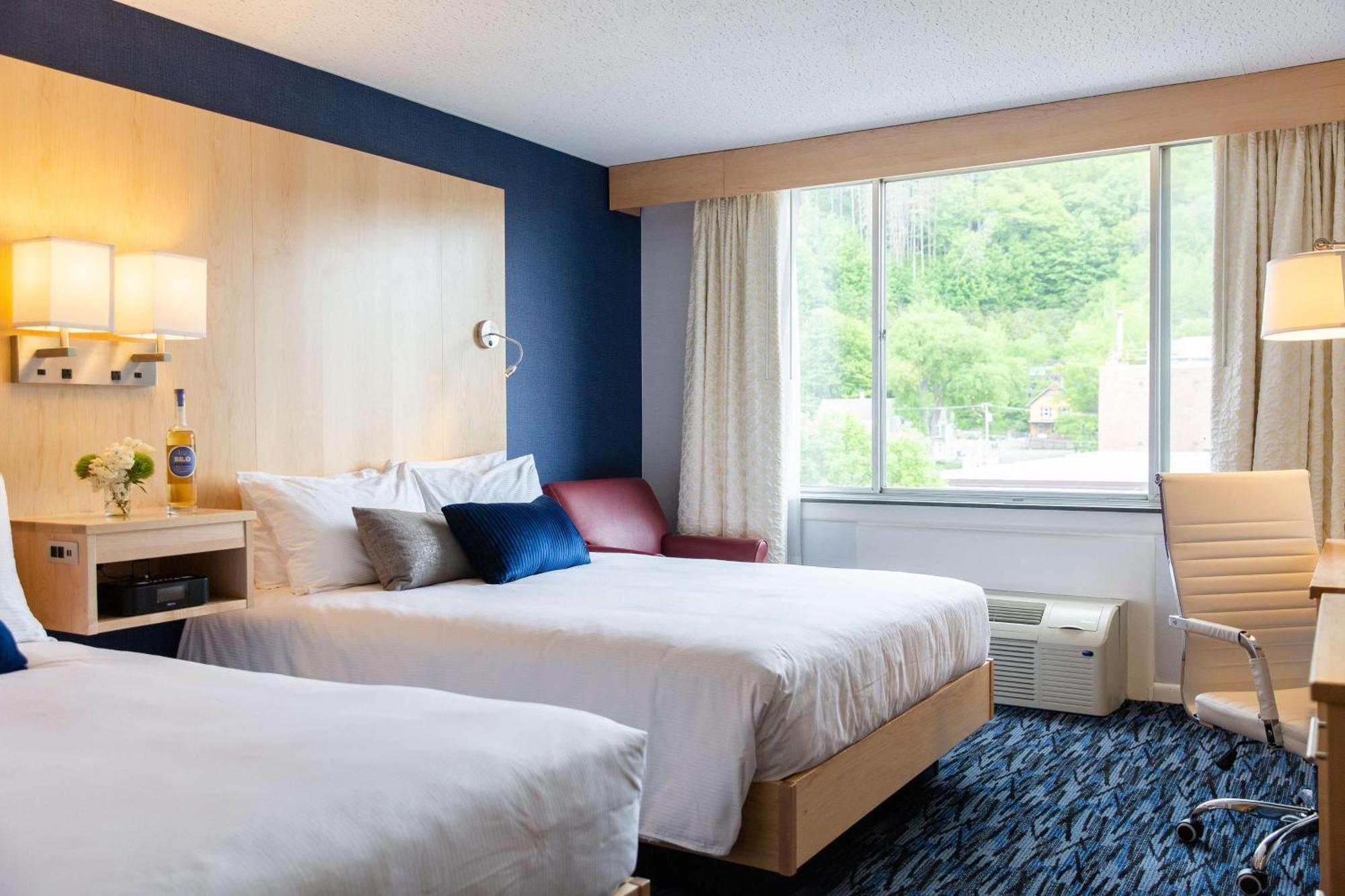 Capitol Plaza Hotel Montpelier Tapestry Collection By Hilton מראה חיצוני תמונה