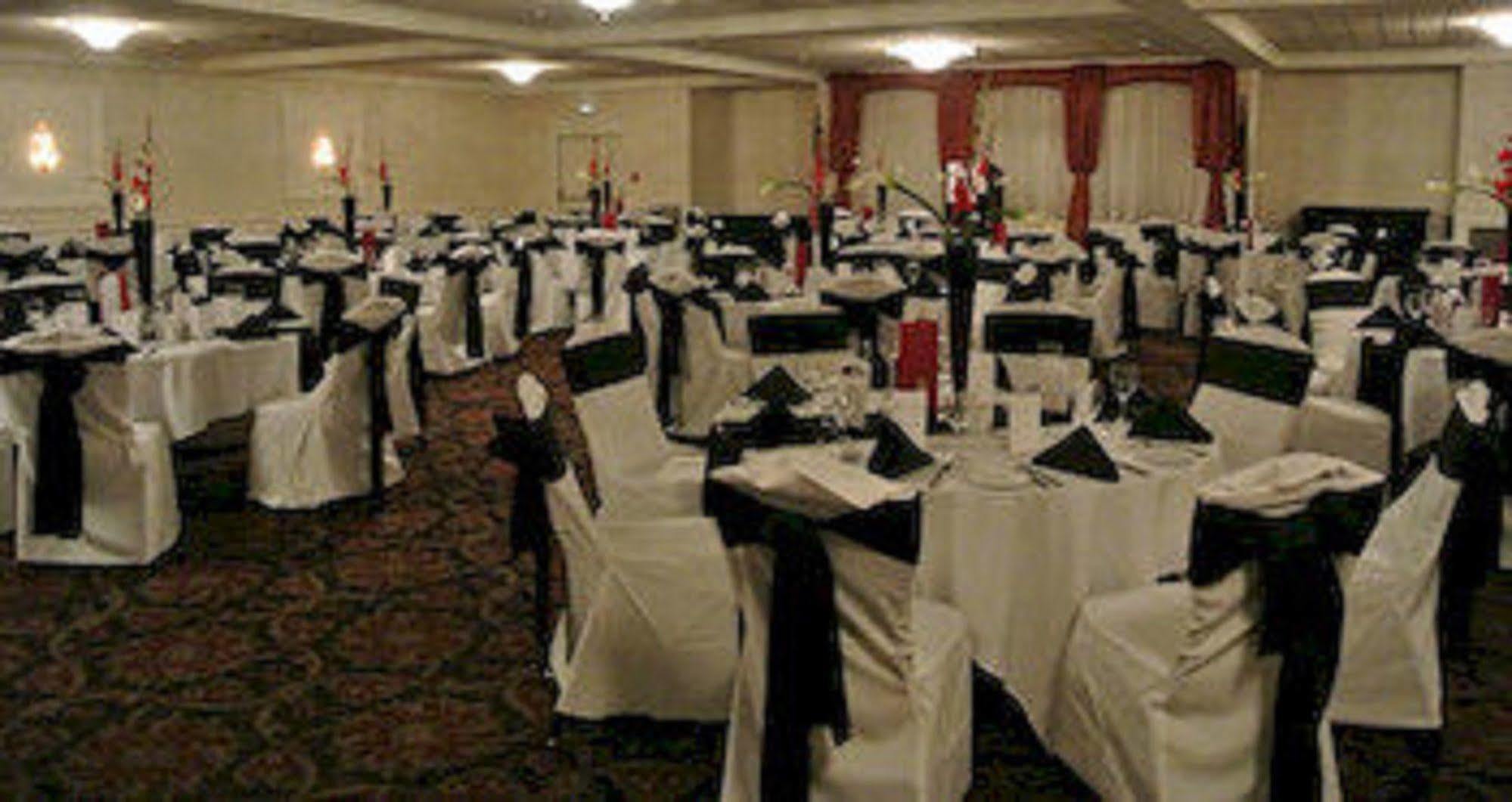 Capitol Plaza Hotel Montpelier Tapestry Collection By Hilton מראה חיצוני תמונה