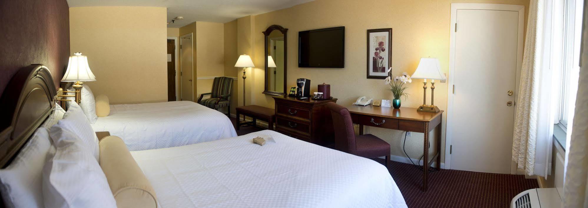 Capitol Plaza Hotel Montpelier Tapestry Collection By Hilton מראה חיצוני תמונה